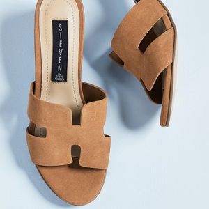 Sale‼️Steve Madden Foreva block heel sandal